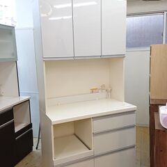 IDC大塚家具★パモウナ キッチンボード 3枚扉 ソフトクローズ ホワイト 鏡面 レンジボード 食器棚■横幅90cm×奥行50cm×高さ192cm■近隣配送無料 買取帝国 朝霞店
