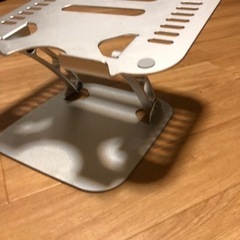 ノートパソコン置くやつの画像