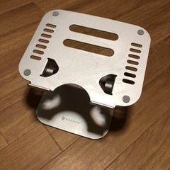 ノートパソコン置くやつ