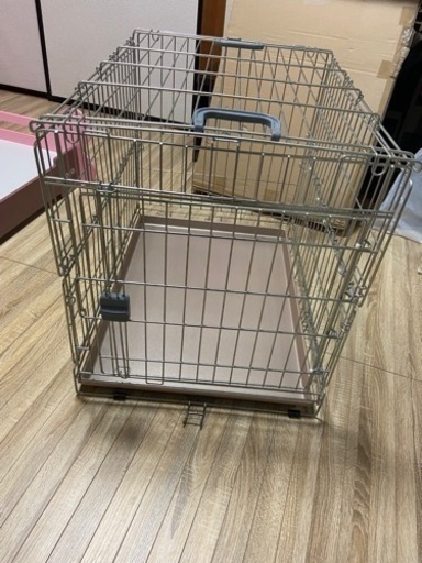 犬の組み立て式のケージ