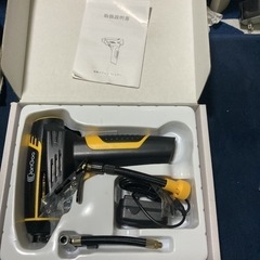 電動エアコンプレッサー