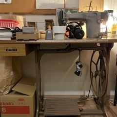 ミシン台の画像