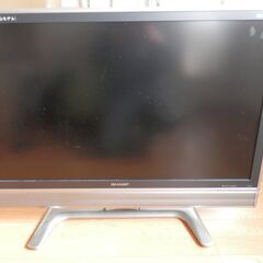SHARP AQUOS 37型　液晶テレビ　どなたかいかがですか？