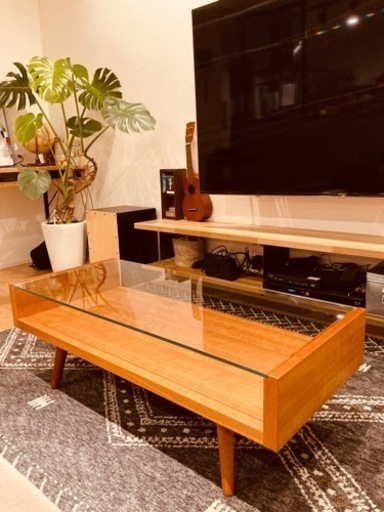 UNICO ガラスローテーブル