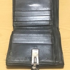 ★ GUCCI の二つ折財布 ★の画像