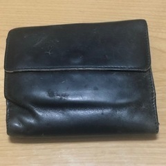 ★ GUCCI の二つ折財布 ★の画像