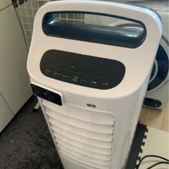 定価1万円！！　《シロカ　加湿付き温冷扇風機》