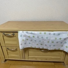 テレビボードの画像