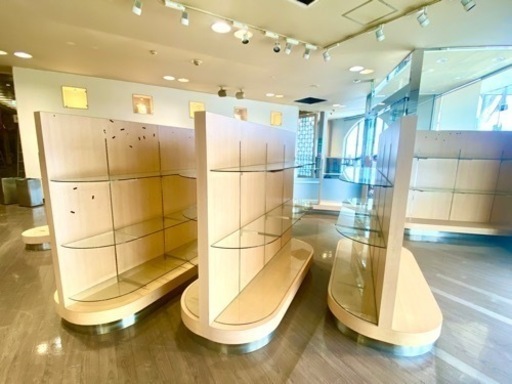 【什器】ディスプレイ／ガラス棚 ／店舗／雑貨（3/末まで）