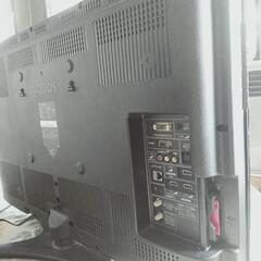 シャープAQUOSテレビ32型の画像