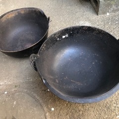 鉄鍋あげます　(大) (小)あり