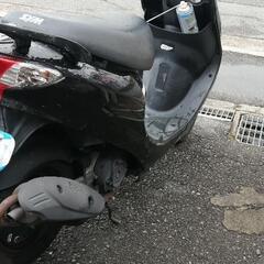お話し中　値下げしました　sym xpro 風　50cc  先日まで乗っていましたが現状不動　原付　スクーターの画像
