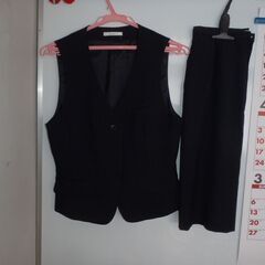 女子事務服です