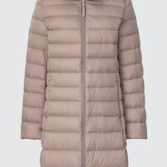 新品未使用　2022年　ユニクロ　ウルトラライトダウンフーデットコート　Mサイズ　ベージュ　BEIGEの画像