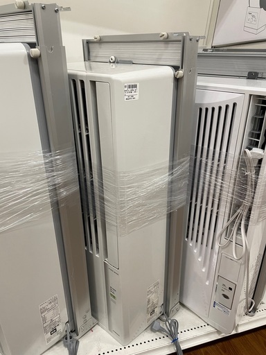 コロナ　窓用エアコン　CWー1618 2018年製　1.4kw リモコン付