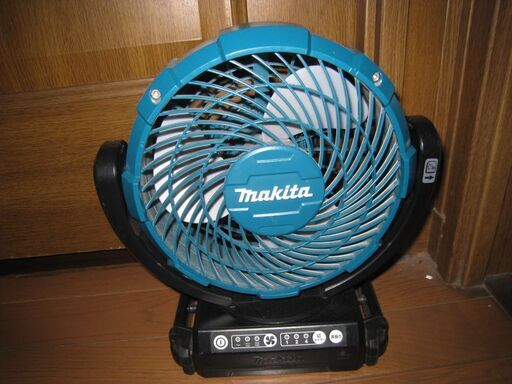大阪市内より　MAKITA　マキタ　充電式ファン　扇風機　CF102D　付属品なし