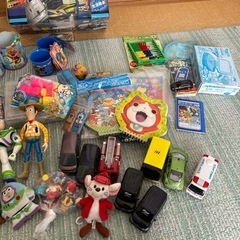 本日17時までに受け渡し出来る方　男の子オモチャ色々セット　ミニカー、おりがみ、トミカの本の画像