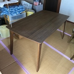 差し上げます。ダイニングテーブル4人掛け 幅135cm 千葉県香...