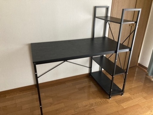 お譲り先決まりました。デスクお譲りします。3月17日までに来れる方。、