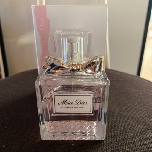 Dior ミスディオール　ブルーミングブーケ　ラッピングエディション