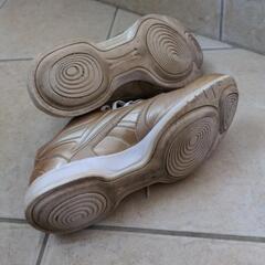 ※決※Reebokリーボック　EASYTONEイージートーン23.0cmの画像