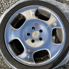 18インチタイヤ付きホイル4本の画像