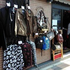 男性用・女性用の春物お洋服入荷しました♪