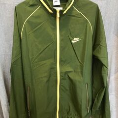 【新品】NIKE ジップパーカー　カーキ　XLの画像