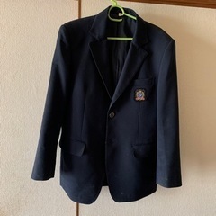 東高校の男性用の制服です。