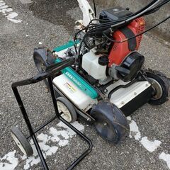 オーレック SP852AF 自走式草刈り機【リライズ野田愛宕店】【店頭取引限定】【中古】管理番号：ITO5ECDE2YYEの画像