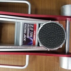 引取限定　アストロプロダクツ　AP2.0t　レーシングアルミジャッキ　フロアジャッキの画像