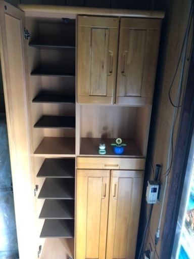 家具屋倒産　展示品靴箱　玄関収納　幅75奥行36 高さ180