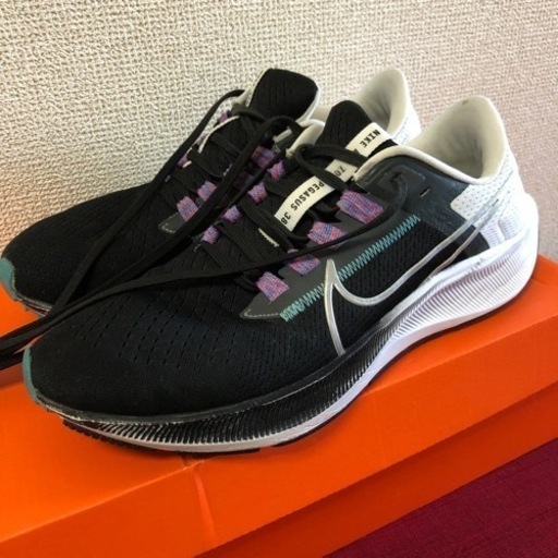NIKE エアズームペガサス３８　陸上ランニング　２５センチ
