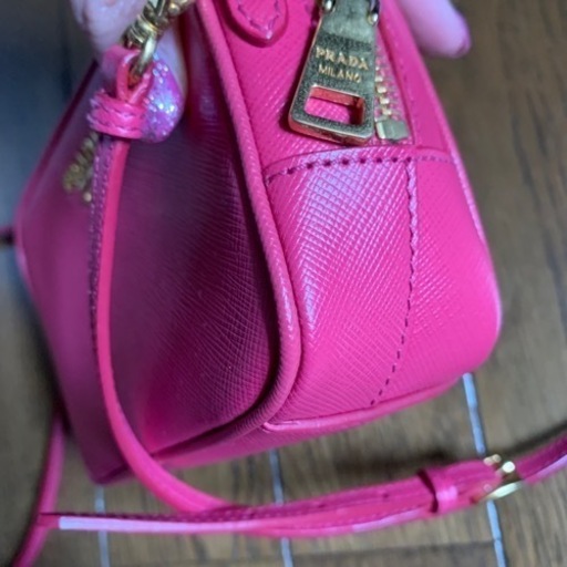 PRADA ポシェット　ショルダーバッグ