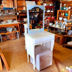 【商談中】白いドレッサー 椅子付き 鏡台 コンパクトサイズ /T...