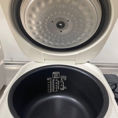 炊飯器の画像