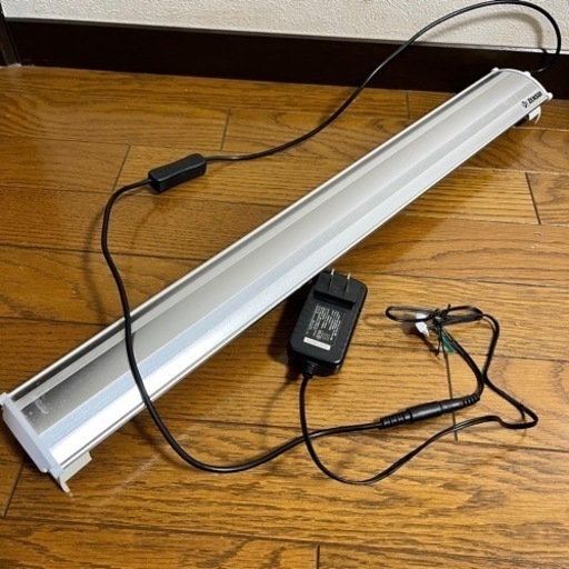 LEDライト　水槽　ゼンスイ　シャイニングブルー