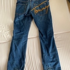 TOMMY ジーパンの画像
