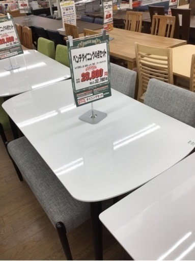 KO-52【ご来店頂ける方限定】新入荷アウトレット　ベンチダイニング4点セット　白天板