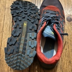 取引先決定コロンビア　ランニングシューズ　27センチ、asicsランニングシューズ2足の画像