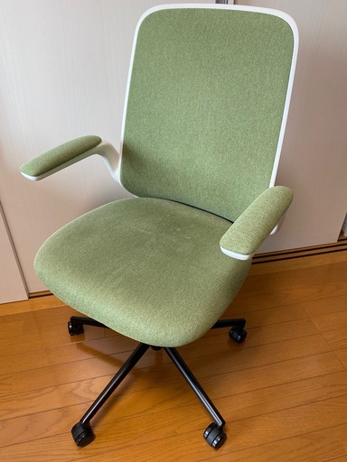 ニトリ オフィスチェア定価16,390円⇨2,000円