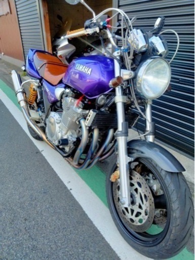 XJR1300 車検長　低走行　新品多数