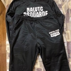 3点セット！メンズパーカー ダウンベスト スエットパンツの画像