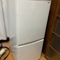 商談中　シャープ　SJ-D14D-W 単身者向け　小型冷凍冷蔵庫...