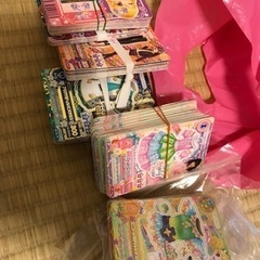 【無料】アイカツカードファイル　カードたくさん付の画像