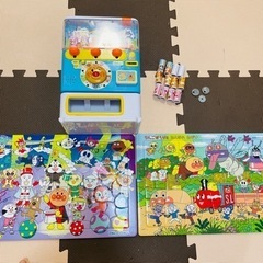 アンパンマン　パズル2個　自動販売機　セット売り