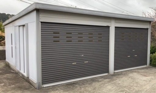 イナバ　ガレージ　車2台‼️