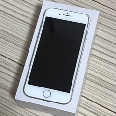 【値下げしました】【美品、動作良好】iPhone 8 Silver 256 GB docomo SIMフリーの画像