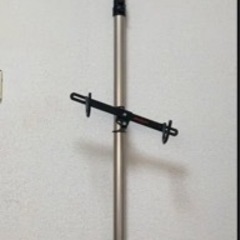 （決まりました）ミノウラ　壁掛け2台用のつっぱり型タワースタンド