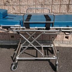 福祉タクシーに！車載用ストレッチャー（松永製作所、高さ調整式）